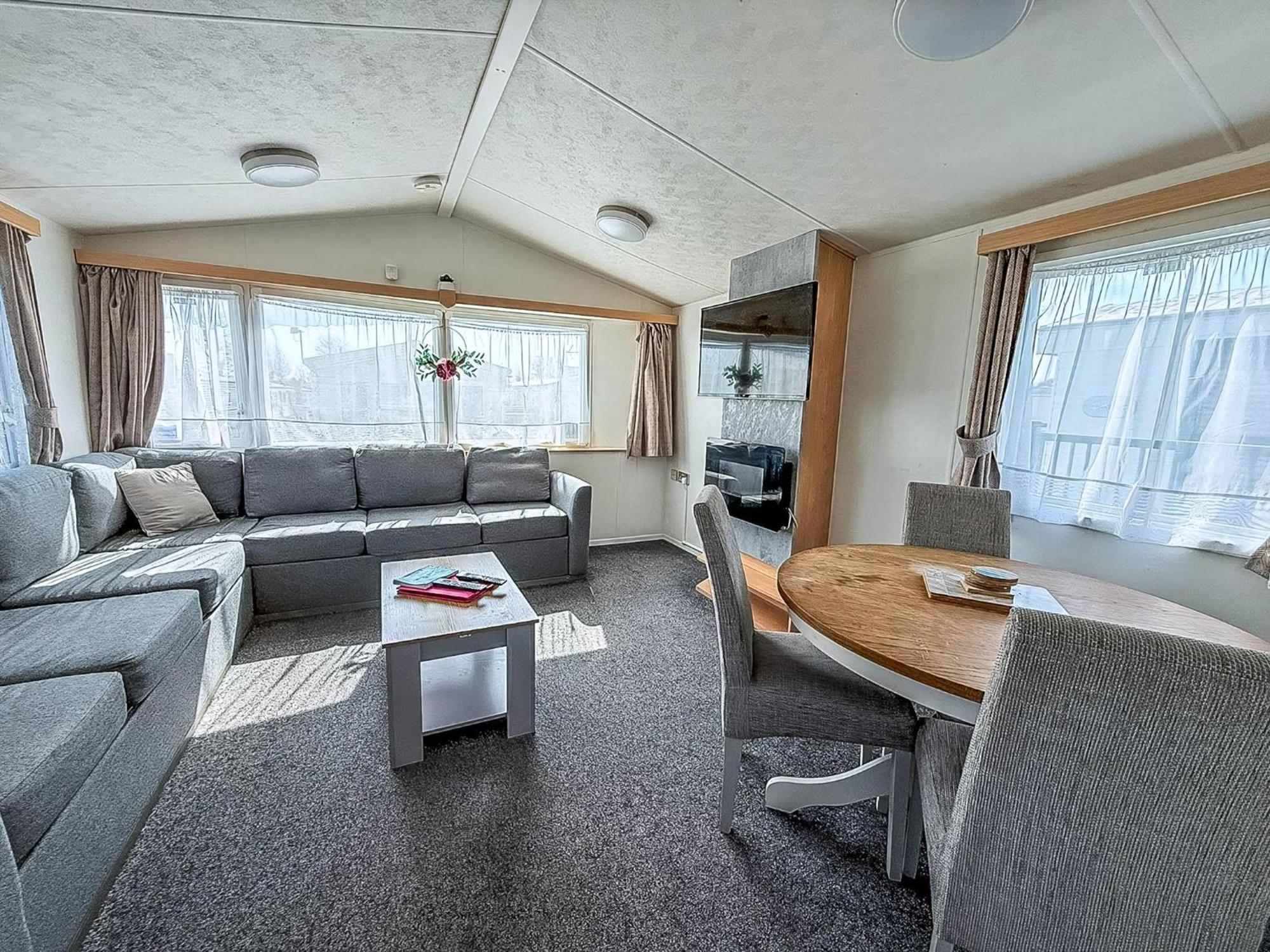 6 Berth Staycation Caravan Nearby Clacton-On-Sea In Essex Ref 26254E Exterior photo
